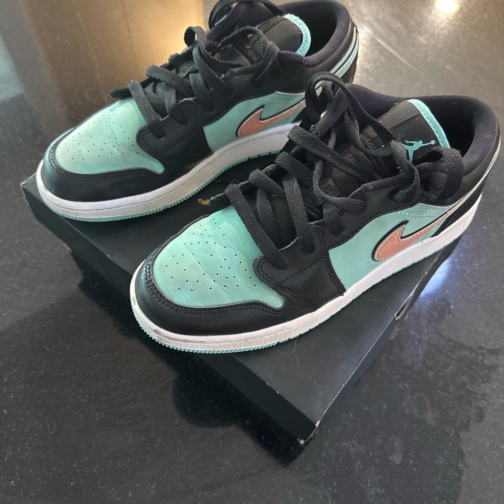 Nike Air Jordan Low Sneakers in Teal and Black